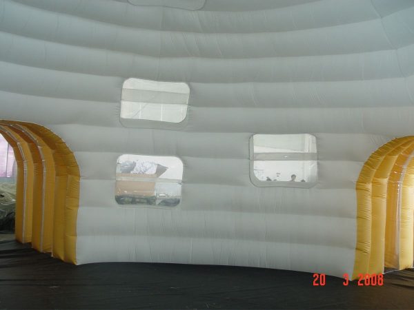 Dome Tent With Two Tunnels - Image 4